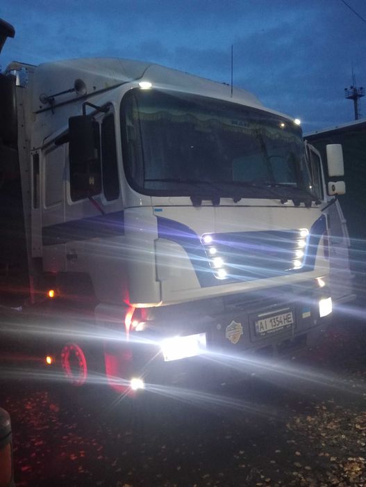 Продам вантажівку