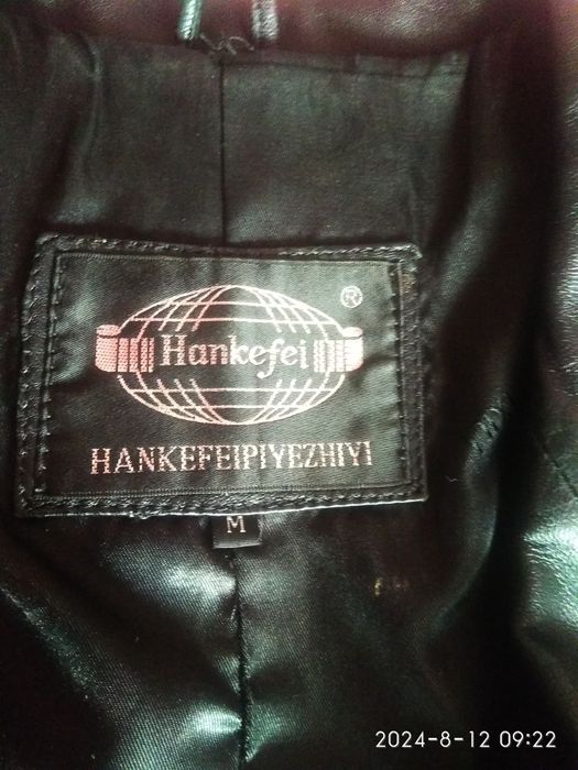 Плащ женский кожаный,пуховик moncler
