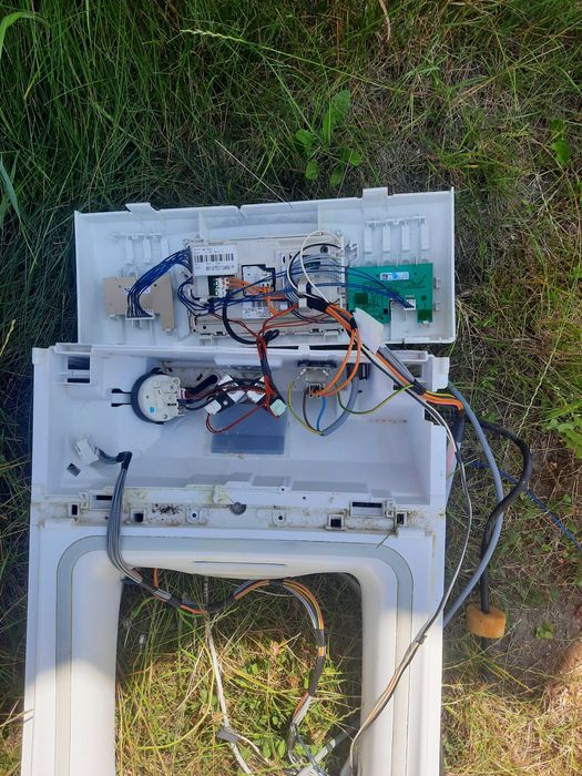 Запчастини до пральної машини Whirlpool AWE 7515/1