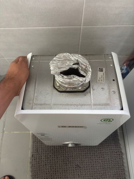 Esquentador como novo tem 1 ano que o comprei mas so utilizei durante 3 meses