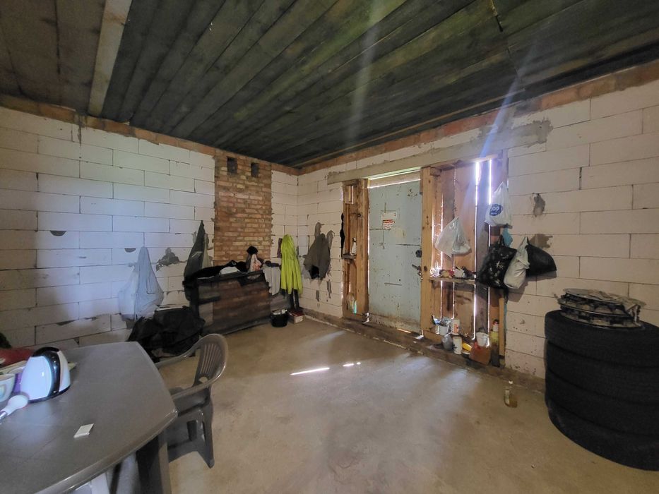 Продамо добротний  будинок біля Луцька