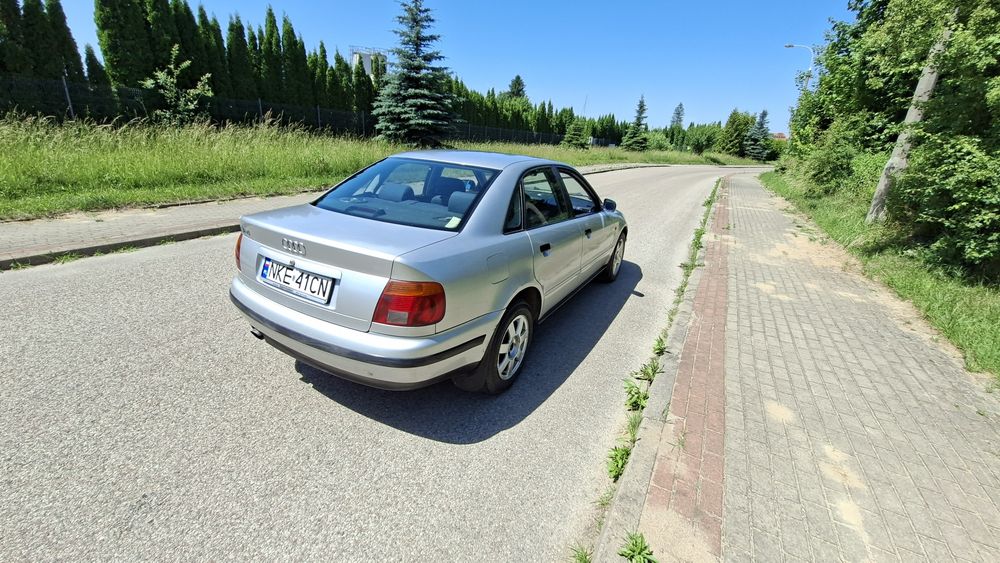 Audi A4 benzyna stan dobry