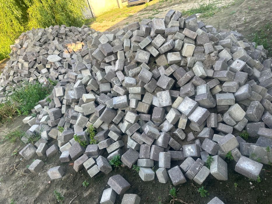 Kostka brukowa z rozbiórki