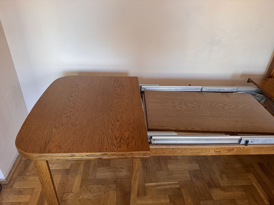 Stół drewniany rozkładany