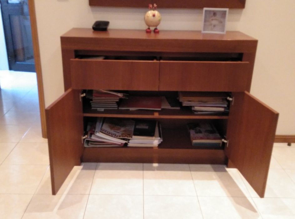 Móvel Entrada Ferrara c120cm-L40cm-A90cm 2Gavetas+2Portas em Cerejeira