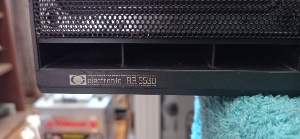 Продам касетну магнітолу Finlux