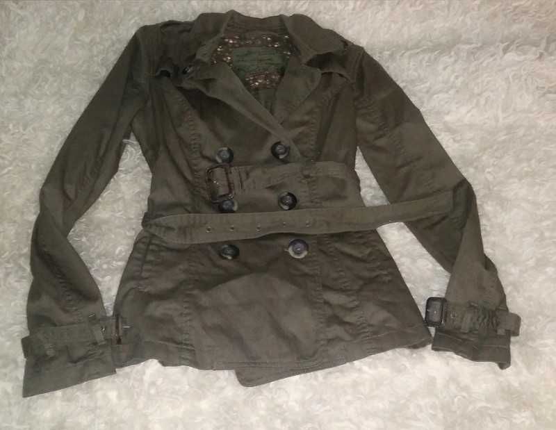 Terranova dwurzędowa marynarka wiosenna w stylu militarnym S