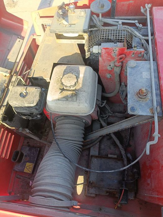 Sprzedam zamiatarkę samojezdną