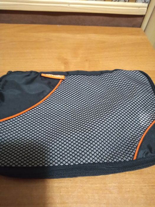 Kosmetyczka męska Ikea