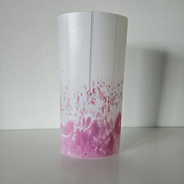 Stuart Strathearn Iestyn Davies Speckled Dusty Pink White 22cm Art Gla