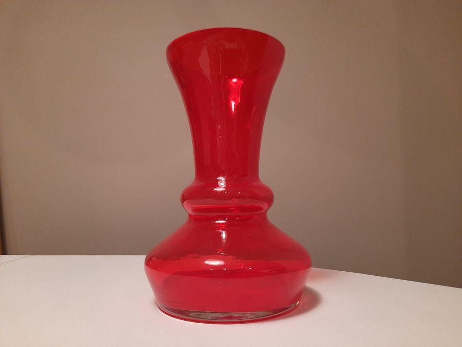 Wazon czerwony PRL wazonik z okresu prl-u Huta Szkła Staszic UNIKAT!!!