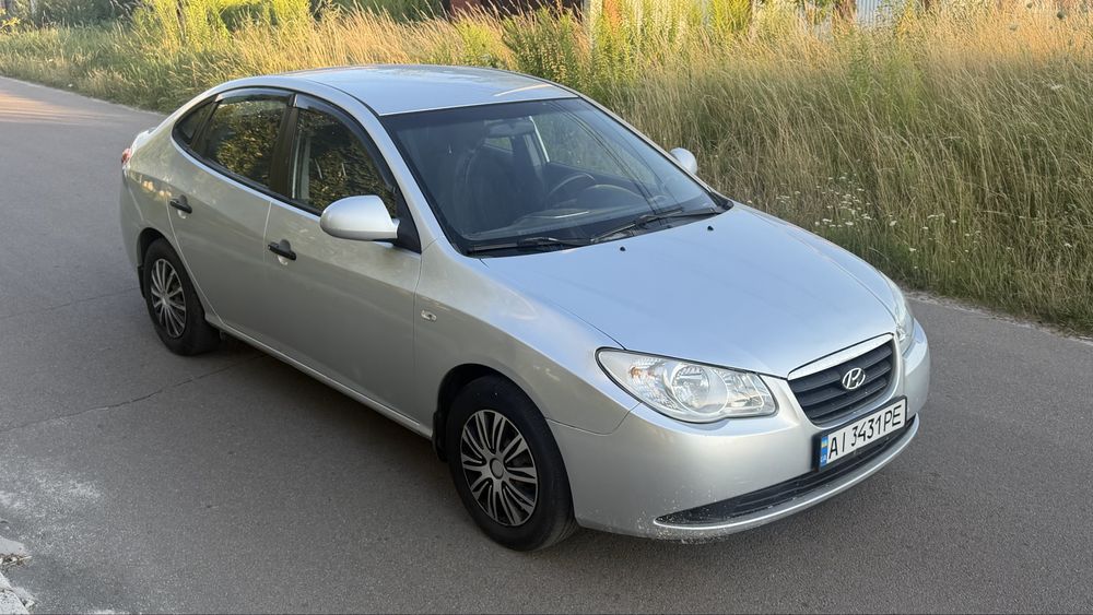 Hyndai Elantra 1.6 avtomat