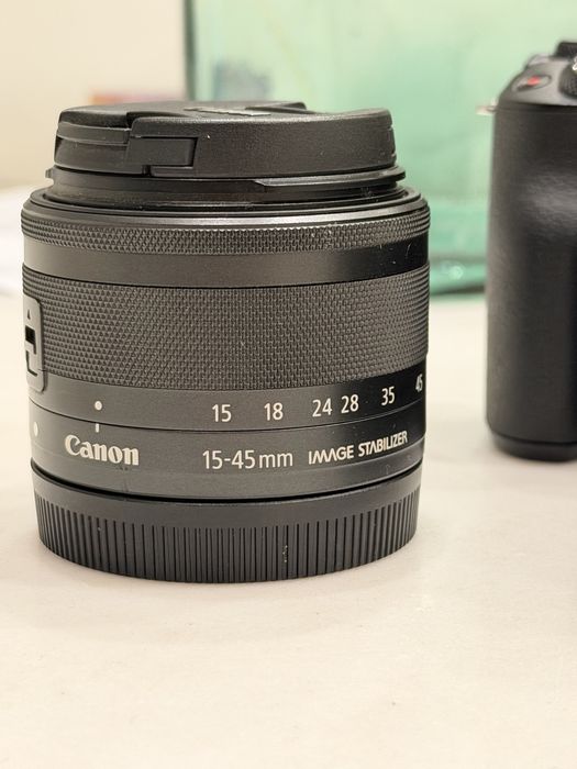 Canon  EOS M50 ( 2 objetivas )
