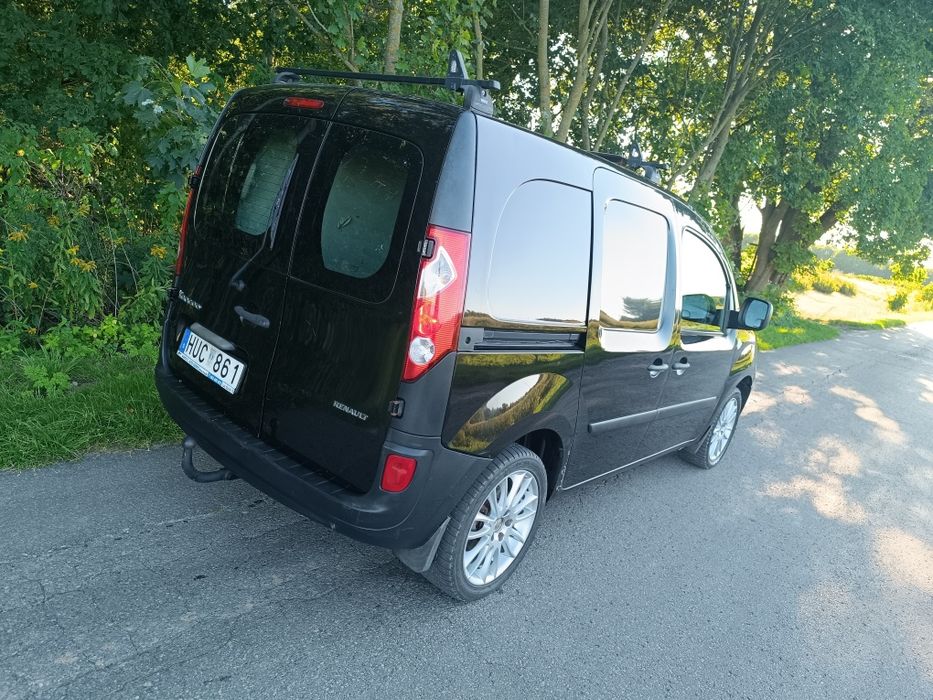 Renault Kangoo klima, 2 komplety kół, śliczny, hak