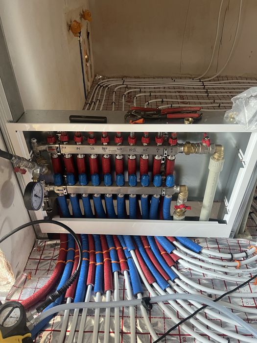 Hydraulik:  montaż instalacji CO/Wod-Kan, ogrzewanie podłogowe