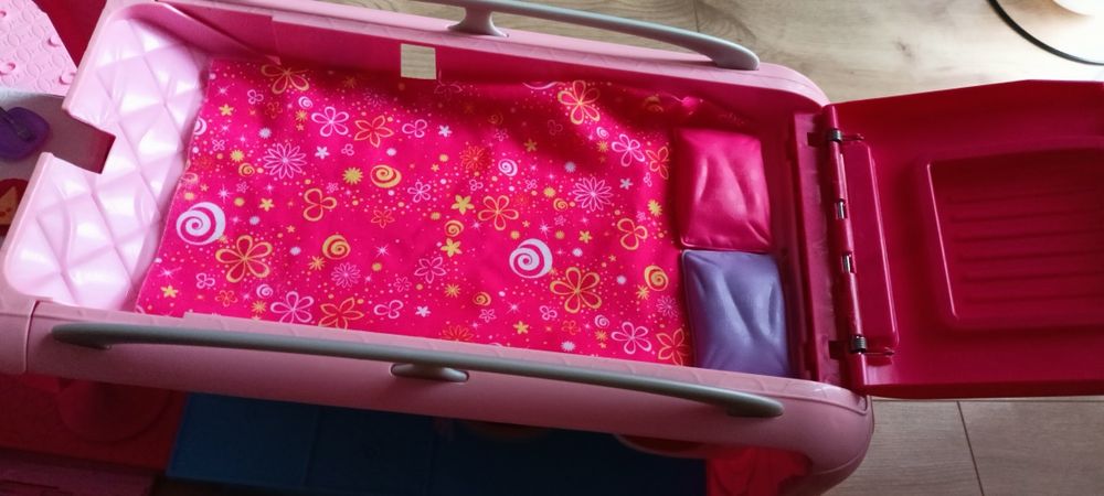 Kamper Barbie z basenem auto samochód różowy