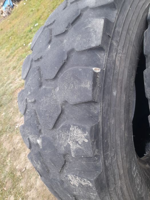 Продам резину GOODIYEAR 365/85 R20