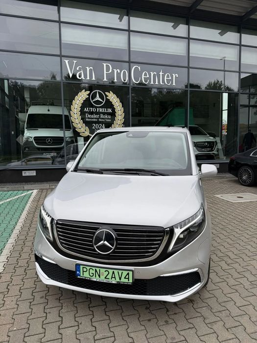 Mercedes-Benz eVito Karawan  Mercedes eVito Tourer Extra-Long Karawan