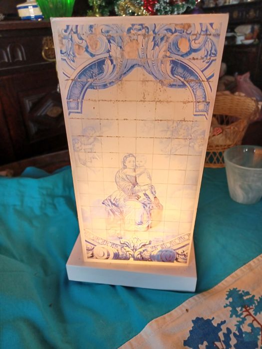 Candle in tema azulejo antigo