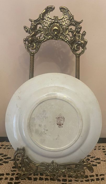 Prato em faiança Sacavém