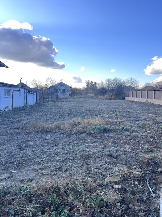Продаж недобудови на ділянці площею 12 сот! В чудовому районі!