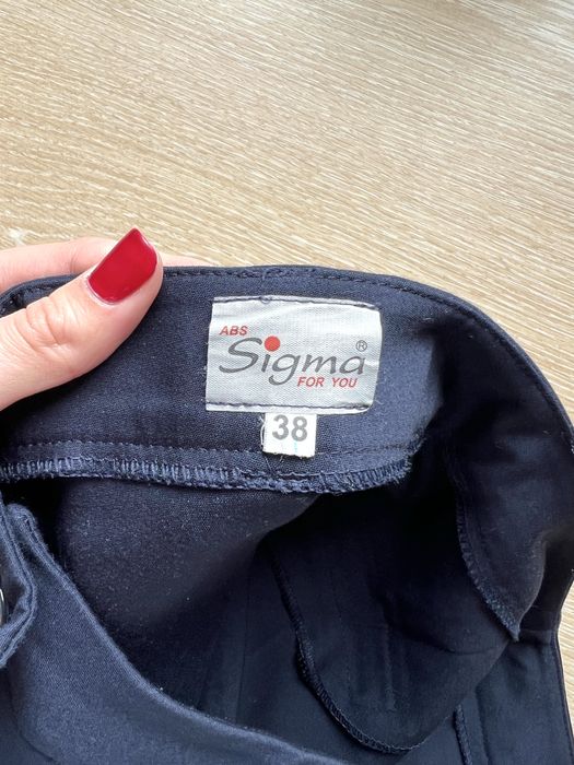 Spodnie garniturowe cygaretki eleganckie do pracy do biura butik