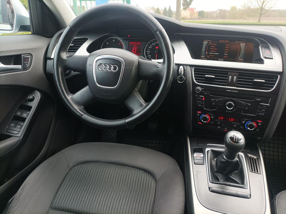Zadbane Audi A4B8