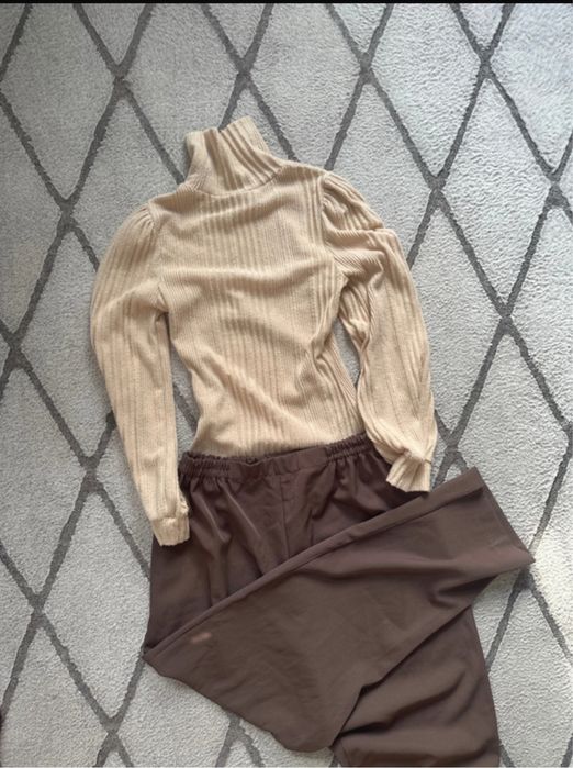 Komplet bluzka i spodnie