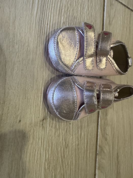 Кроссовки кросівки дитячі 6-9 месяцев!