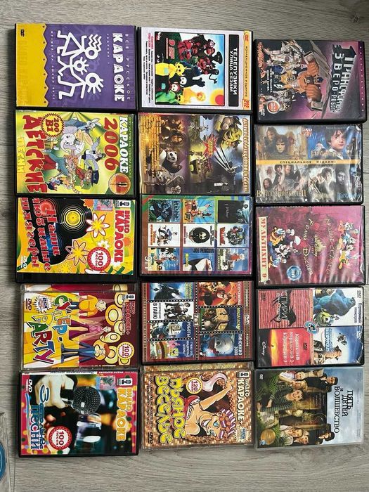 DVD плеєр Philips DVP3040K/51 + Диски з фільмами, караоке