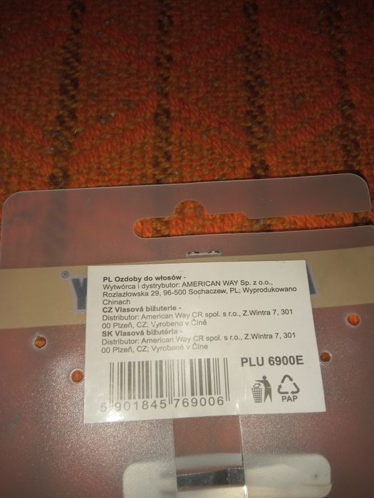 Gumki i spinki  zestaw.