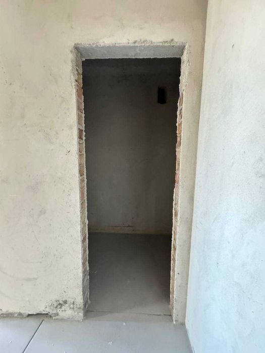 Трикімнатна квартира! Готова до ремонту!