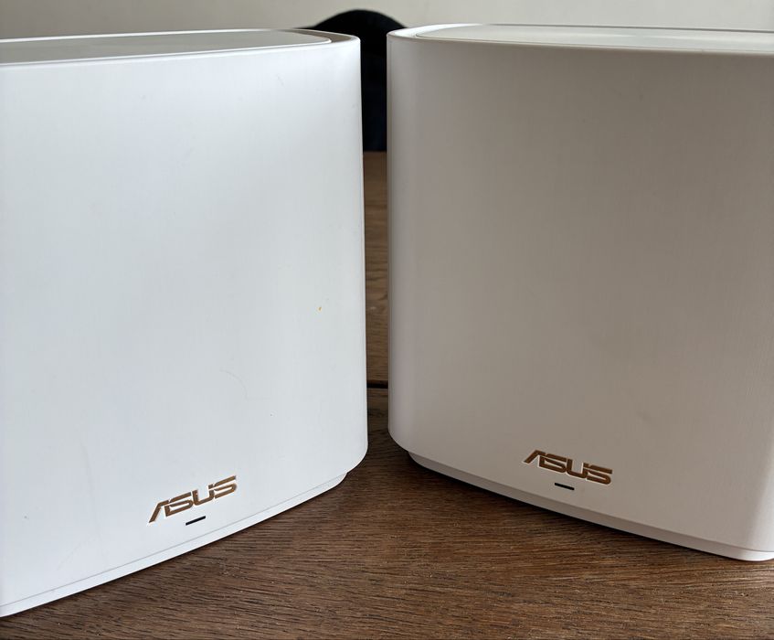 Router Asus AX6600 - ZenWiFi XT8