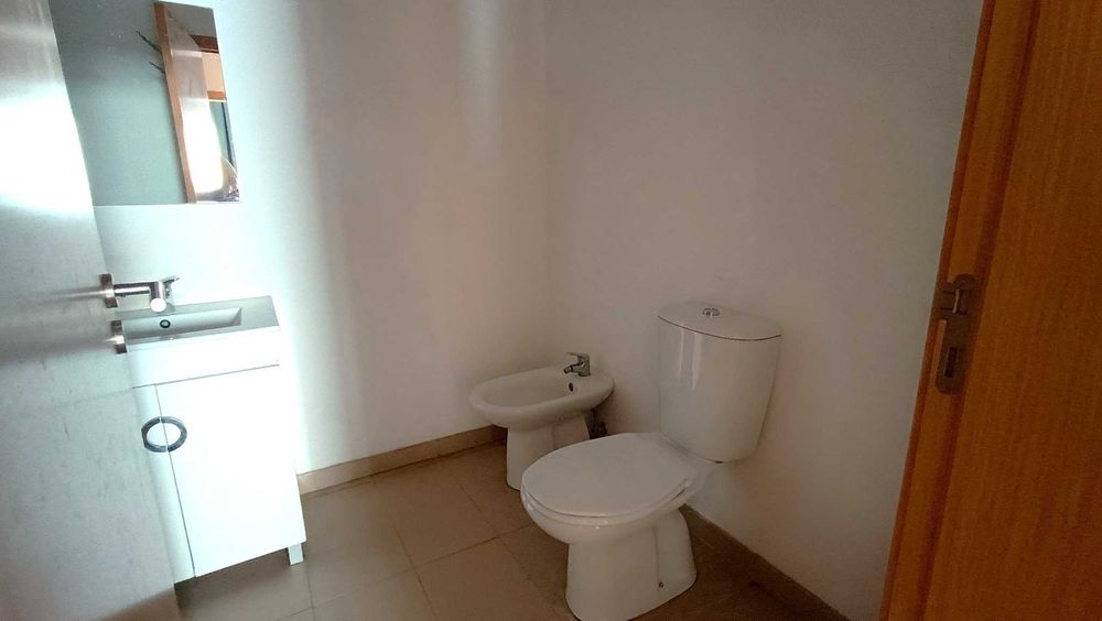 APARTAMENTO NO CENTRO DO FUNDÃO COM DESPESAS INCLUÍDAS