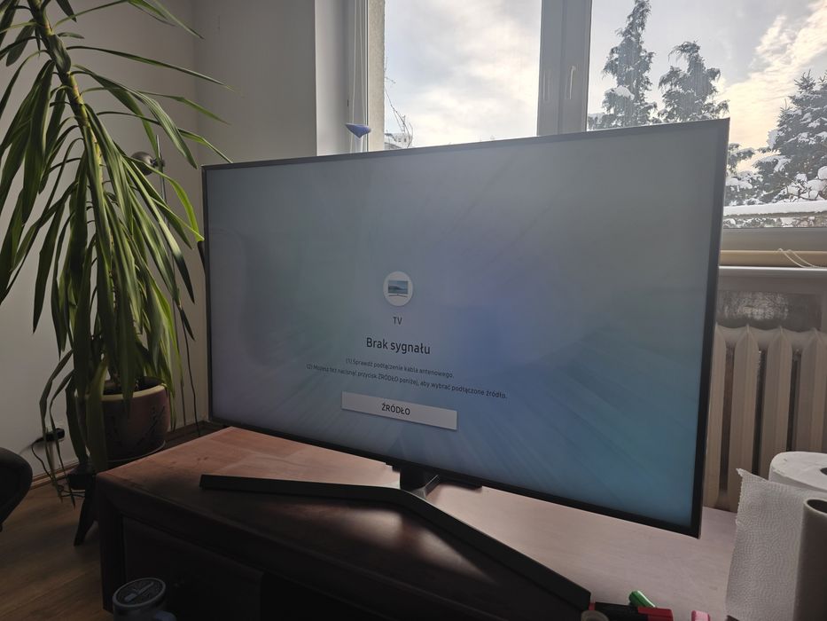 Samsung 50 cali RU7402U