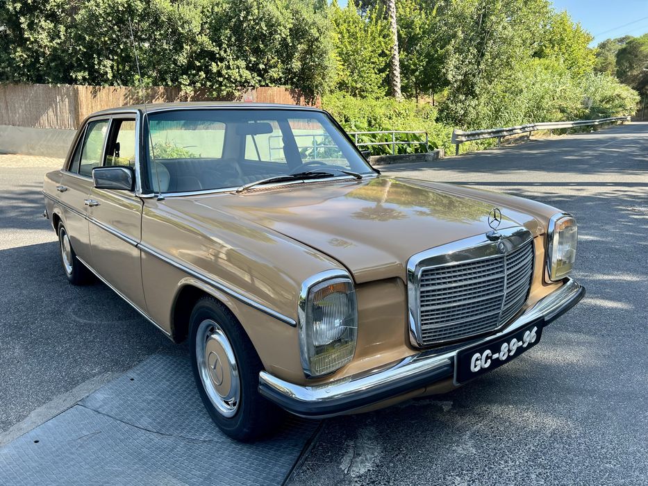 Mercedes-Benz 240 — fotografia 5