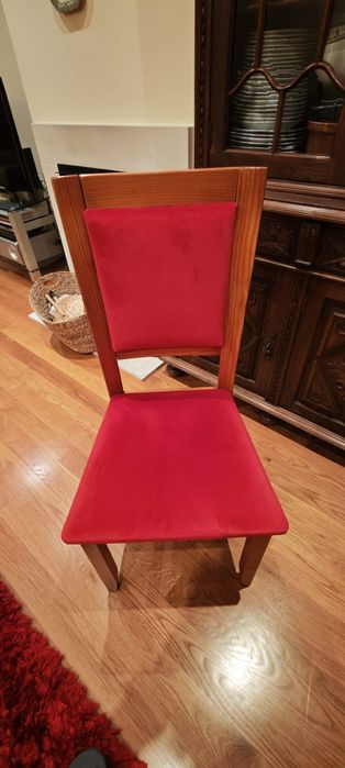 Mesa Quadrada em Madeira Maciça Extensível com 4 Cadeiras