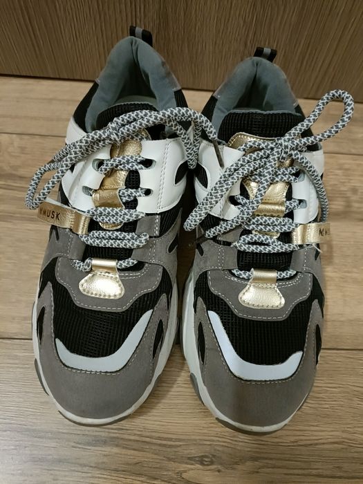Adidasy firmy Musk rozmiar 39