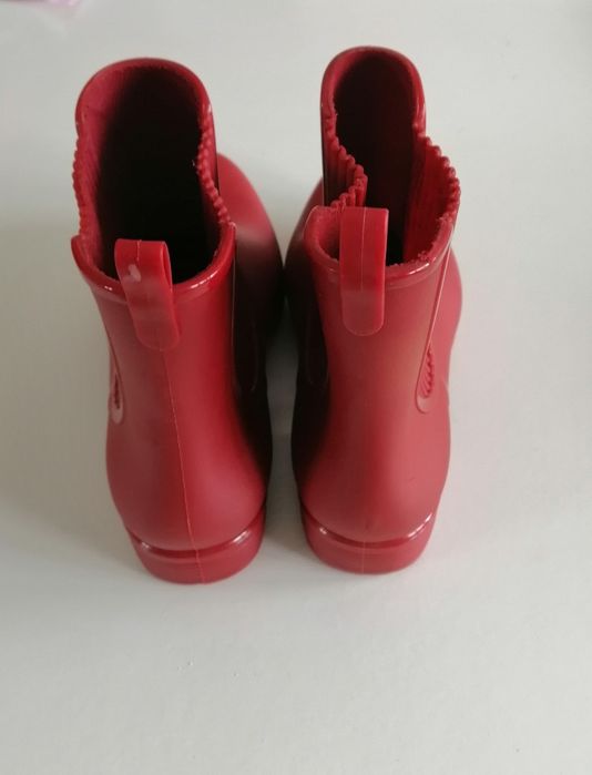 Botins vermelhos/bordeaux novos. Marca Boaonda n°37