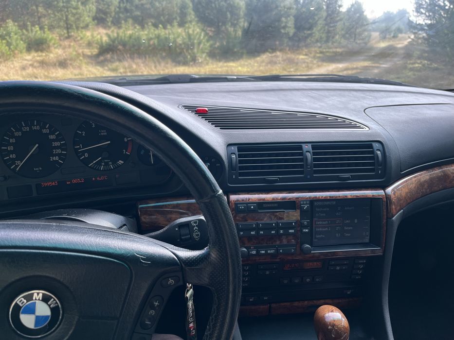 BMW serii 7, E38, silnik 2,8 benzyna + LPG