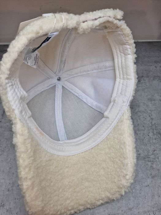 Czapka z daszkiem Uni Baranek