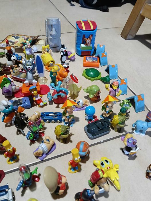 brinquedos em tamanho pequeno