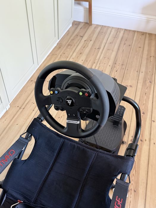 Playseat + Thrustmaster TMX