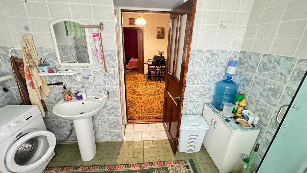 Доглянутий будинок 80 м2 в м. Снігурівка; сертифікат - ок