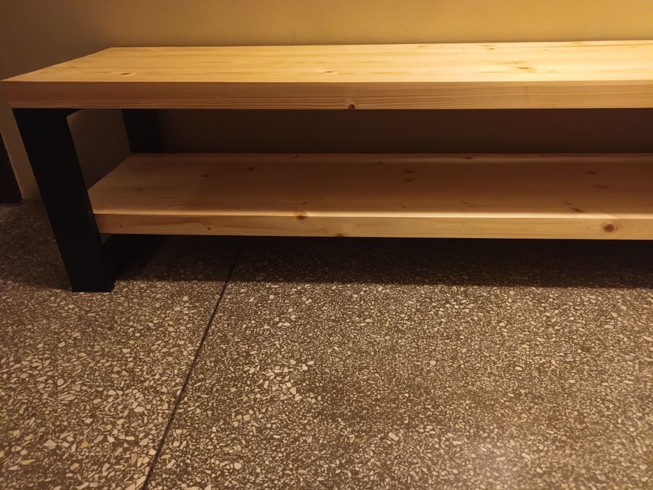 Szafka drewniana do salonu
