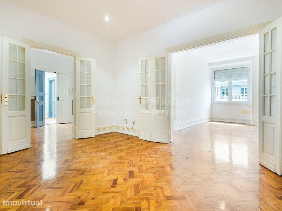 Apartamento T4 para arrendamento nas Avenidas Novas, em Lisboa