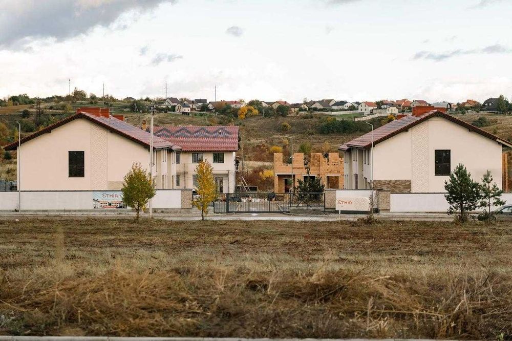 Продаж Ексклюзивного котеджу Етнія - на Щасливому!