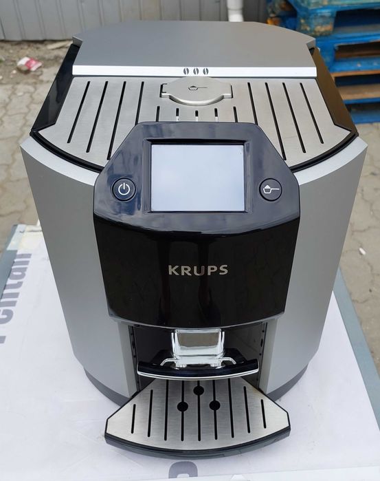 Кофемашина премиум класа Крупс Krups EA 9000 с цветным дисплеем