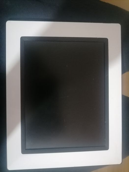 Цифровая фоторамка braun df 850