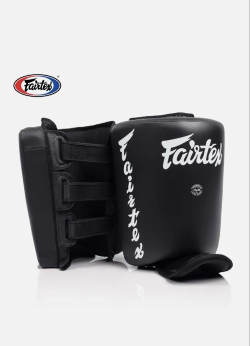 Захисні щитки для ніг Fairtex для литкових ударів SP10, пара, чорного кольору, для муай-тай, ММА